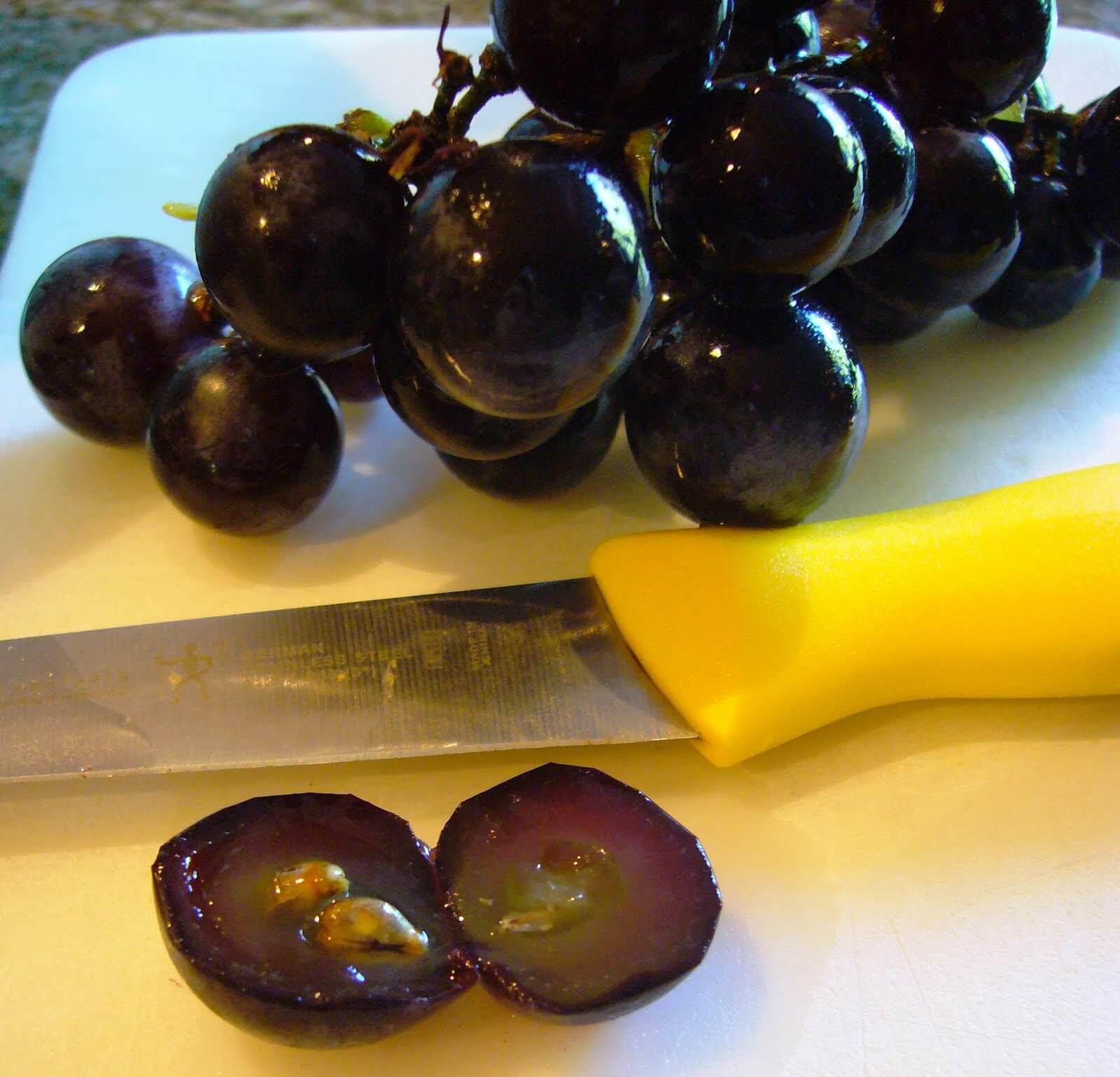 14 Health Benefits Of Seeded Grapes That Can Save Your Life Page 3 of